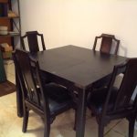 black-table-and-chairs